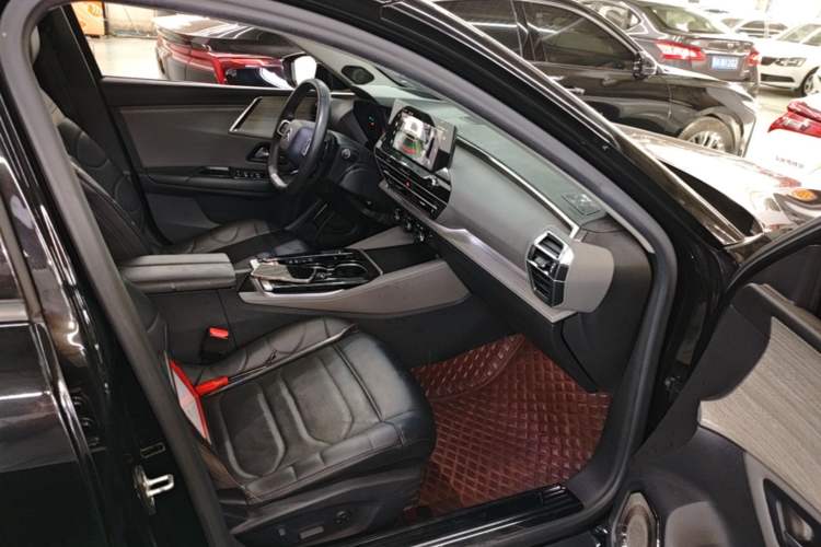 Used Citroen C5 X 2021 1.6T Ignite the Extraordinary Right Front Seat