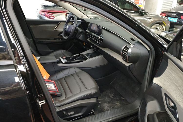 Used Citroen C5 X 2021 1.6T Enjoy the Extraordinary Right Front Seat