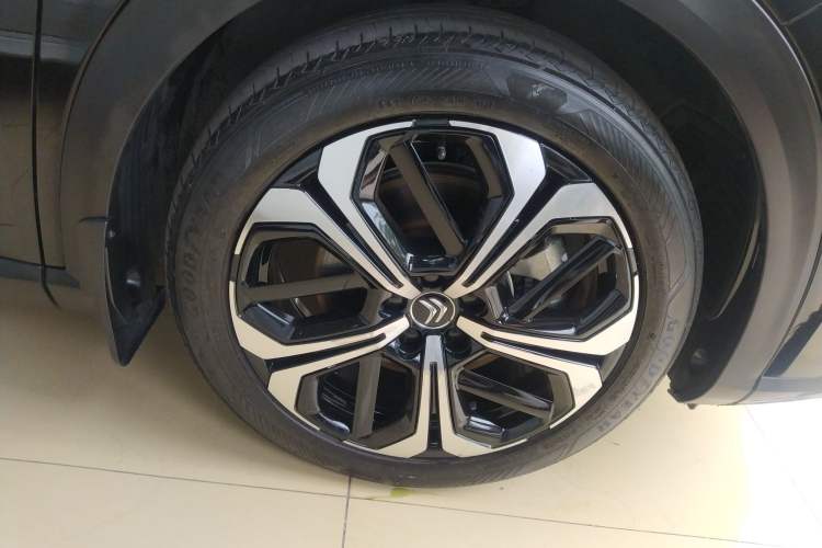 Used Citroen C5 X 2021 1.6T Impressive Edition Right Front Wheel Hub