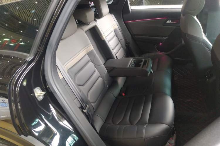 Used Citroen C5 X 2021 1.6T Impressive Edition Right Rear Seat
