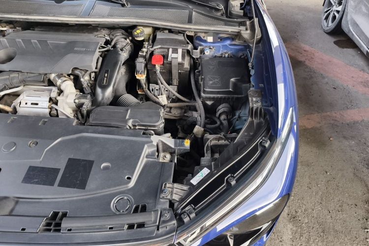 Used Citroen C5 X 2021 1.6T Impressive Edition Engine Bay Left