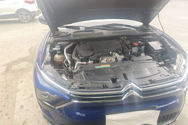 Used Citroen C5 X 2021 1.6T Enjoy the Extraordinary Engine Bay Right