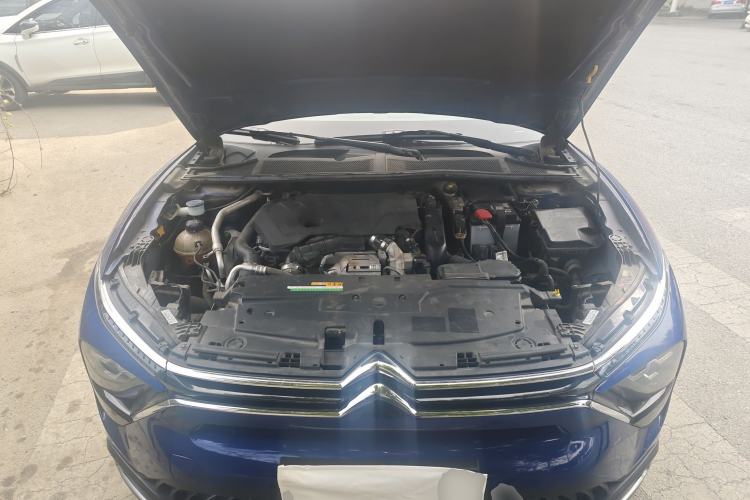 Used Citroen C5 X 2021 1.6T Enjoy the Extraordinary Engine Bay