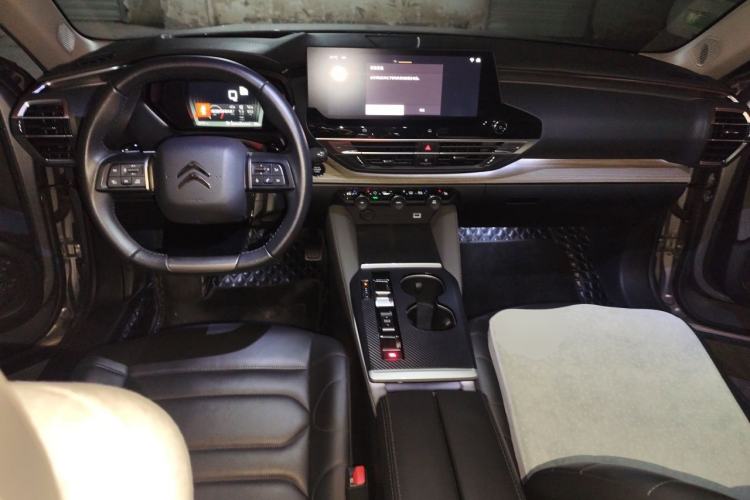 Used Citroen C5 X 2021 1.6T Flagship Edition Center Console