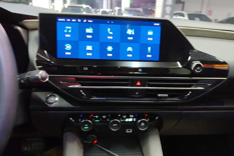 Used Citroen C5 X 2021 1.6T Enjoy the Extraordinary Audio And AC Panel