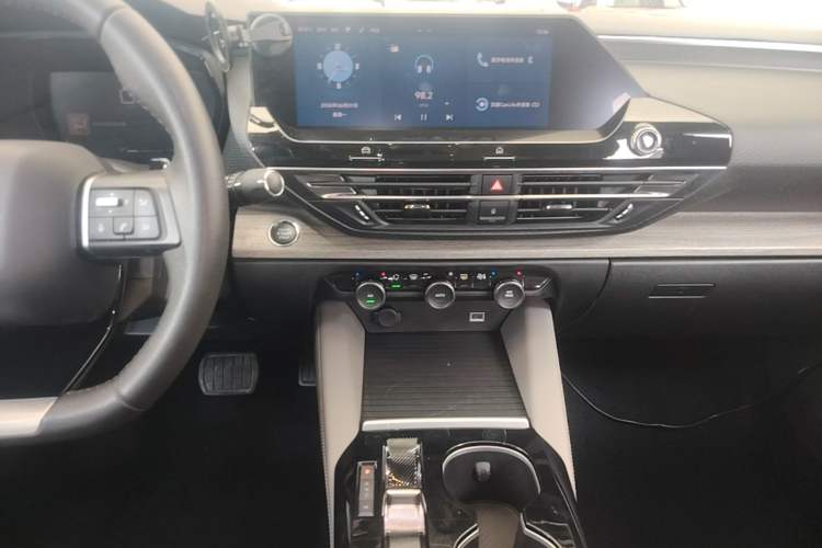 Used Citroen C5 X 2021 1.6T Enjoy the Extraordinary Audio And AC Panel