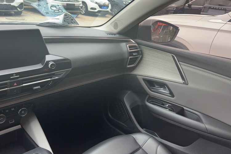 Used Citroen C5 X 2021 1.6T Impressive Edition Audio And AC Panel