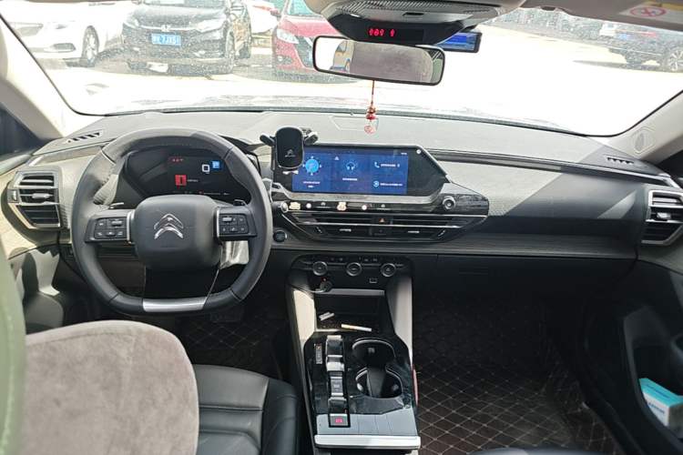 Used Citroen C5 X 2021 1.6T Enjoy the Extraordinary Center Console