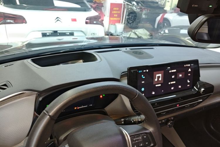 Used Citroen C5 X 2021 1.6T Ignite the Extraordinary Center Console