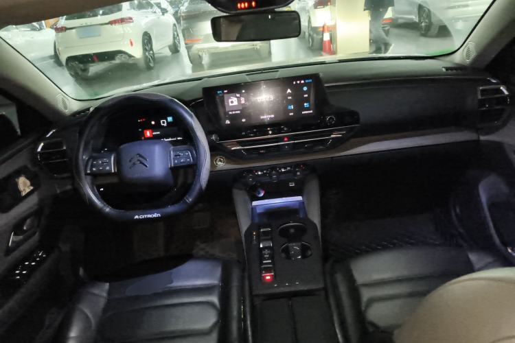 Used Citroen C5 X 2021 1.6T Impressive Edition Center Console