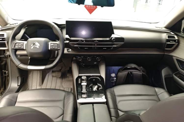 Used Citroen C5 X 2021 1.6T Flagship Edition Center Console