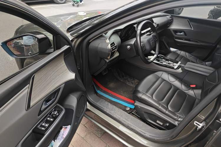 Used Citroen C5 X 2021 1.6T Enjoy the Extraordinary Driver Seat