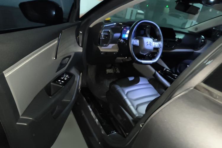 Used Citroen C5 X 2021 1.6T Enjoy the Extraordinary Driver Seat