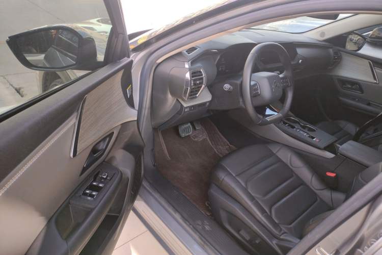 Used Citroen C5 X 2021 1.6T Enjoy the Extraordinary Driver Seat