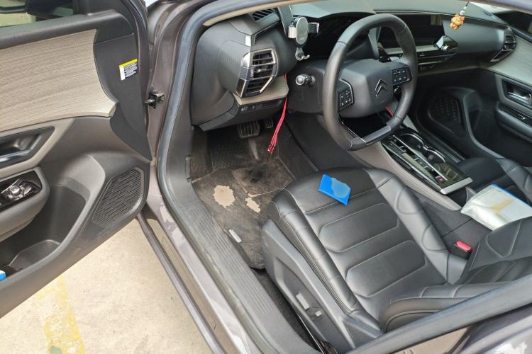 Used Citroen C5 X 2021 1.6T Enjoy the Extraordinary Driver Seat