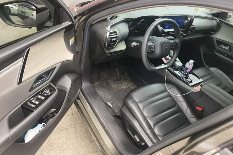 Used Citroen C5 X 2021 1.6T Enjoy the Extraordinary Driver Seat