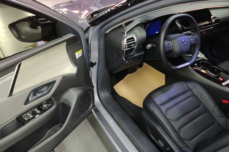Used Citroen C5 X 2021 1.6T Enjoy the Extraordinary Driver Seat