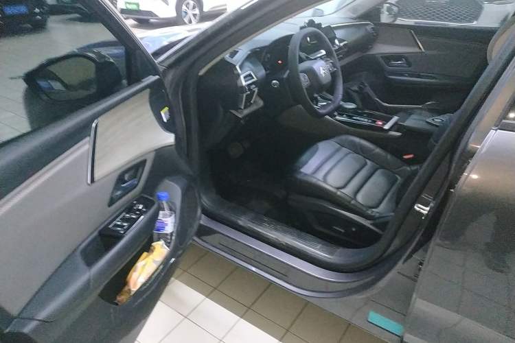 Used Citroen C5 X 2021 1.6T Enjoy the Extraordinary Driver Seat