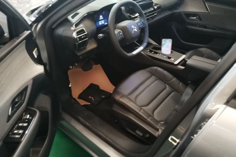 Used Citroen C5 X 2021 1.6T Enjoy the Extraordinary Driver Seat