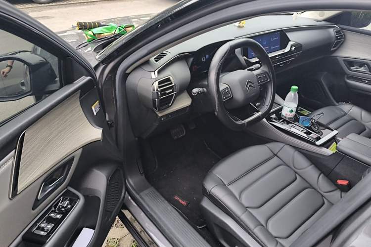 Used Citroen C5 X 2021 1.6T Enjoy the Extraordinary Driver Seat
