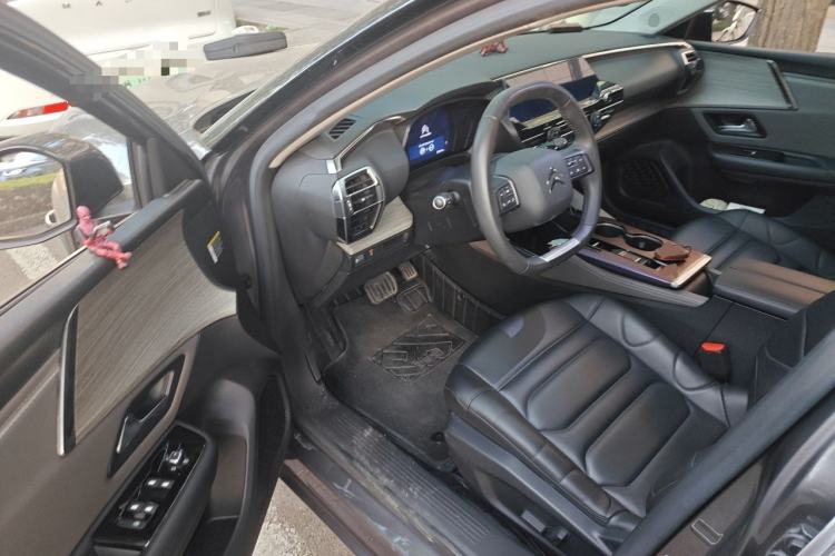Used Citroen C5 X 2021 1.6T Enjoy the Extraordinary Driver Seat