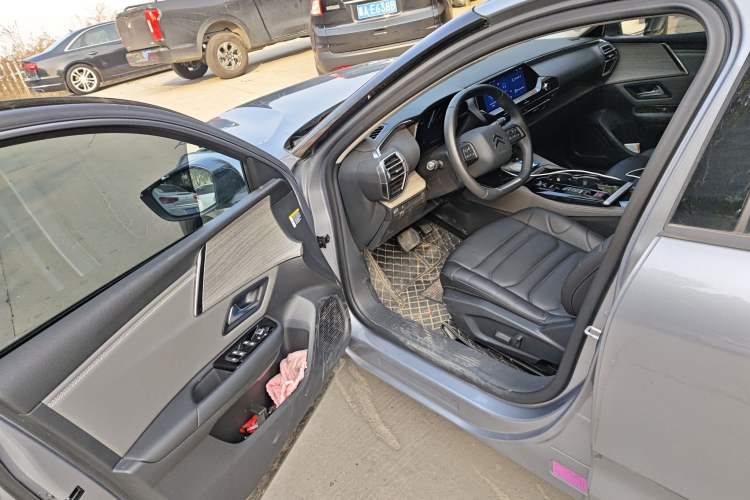 Used Citroen C5 X 2021 1.6T Enjoy the Extraordinary Driver Seat