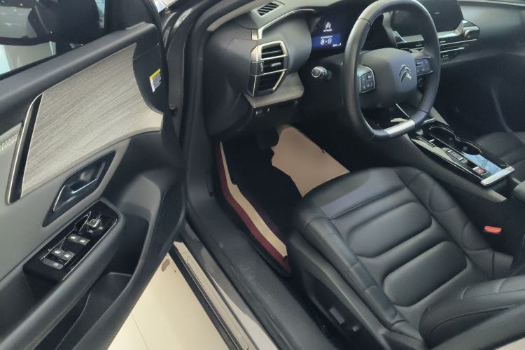 Used Citroen C5 X 2021 1.6T Enjoy the Extraordinary Driver Seat