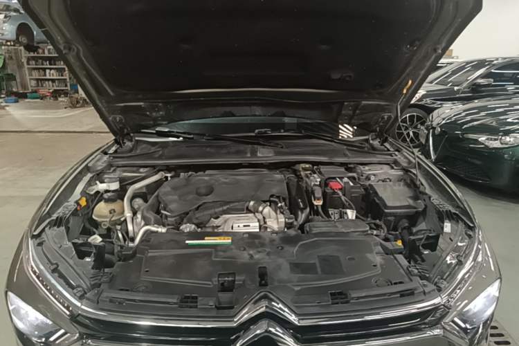 Used Citroen C5 X 2021 1.6T Impressive Edition Engine Bay