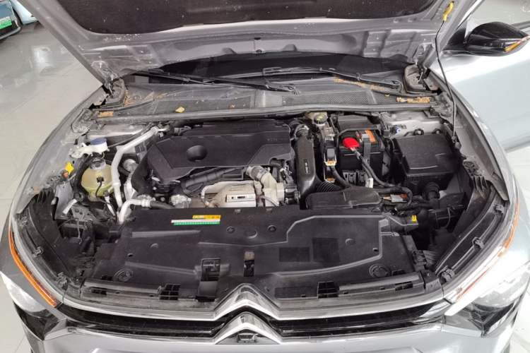 Used Citroen C5 X 2021 1.6T Flagship Edition Engine Bay