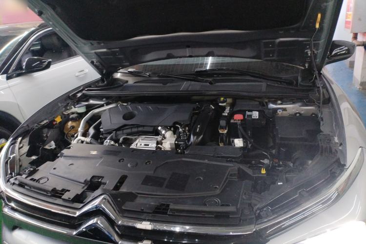 Used Citroen C5 X 2021 1.6T Enjoy the Extraordinary Engine Bay