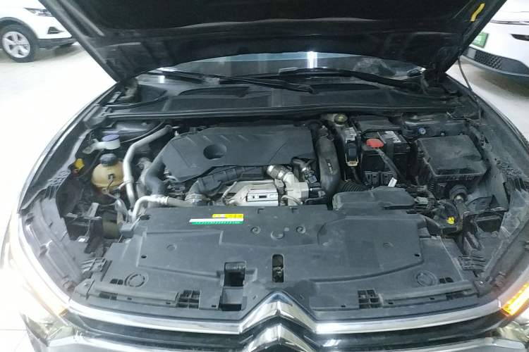 Used Citroen C5 X 2021 1.6T Enjoy the Extraordinary Engine Bay