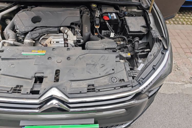Used Citroen C5 X 2021 1.6T Enjoy the Extraordinary Engine Bay Left