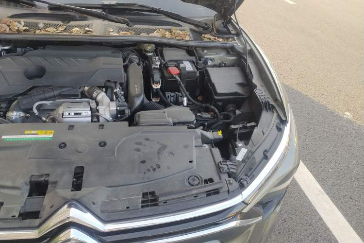 Used Citroen C5 X 2021 1.6T Enjoy the Extraordinary Engine Bay Left