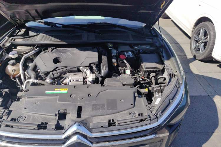 Used Citroen C5 X 2021 1.6T Enjoy the Extraordinary Engine Bay Left