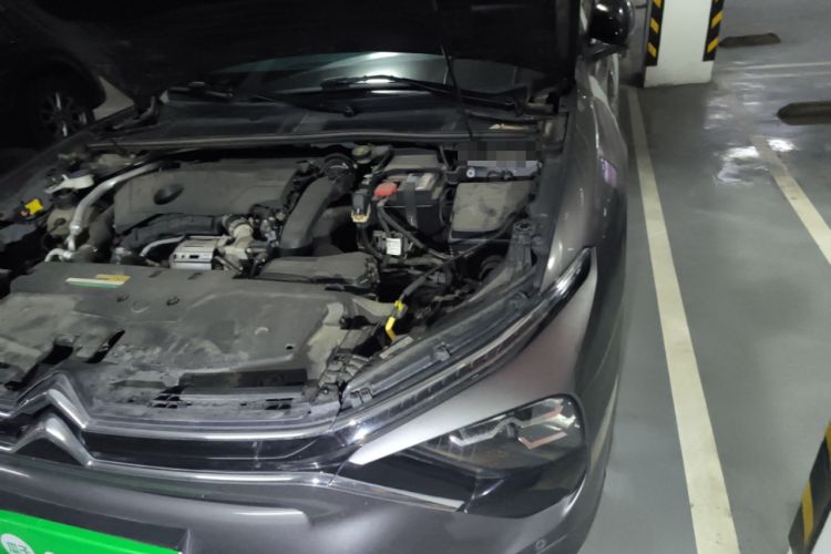 Used Citroen C5 X 2021 1.6T Enjoy the Extraordinary Engine Bay Left