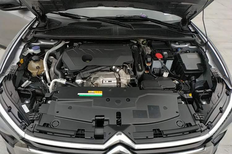 Used Citroen C5 X 2021 1.6T Enjoy the Extraordinary Engine Bay