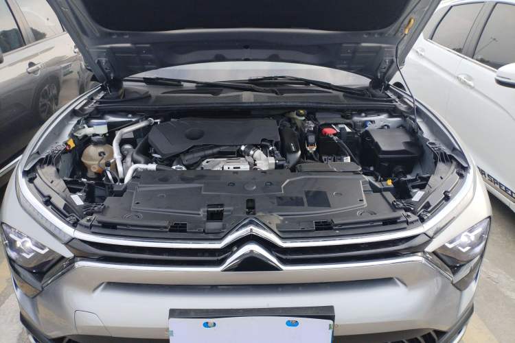 Used Citroen C5 X 2021 1.6T Enjoy the Extraordinary Engine Bay