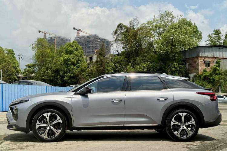 Used Citroen C5 X 2021 1.6T Enjoy the Extraordinary Exterior 2