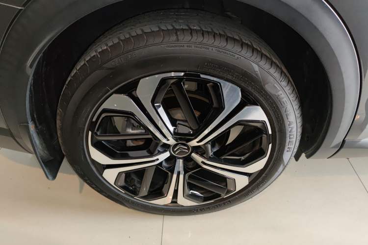 Used Citroen C5 X 2021 1.6T Enjoy the Extraordinary Exterior 3