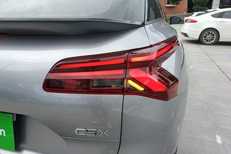 Used Citroen C5 X 2021 1.6T Enjoy the Extraordinary Exterior 3