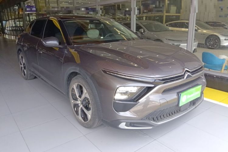 Used Citroen C5 X 2021 1.6T Enjoy the Extraordinary Front Right 45 Deg