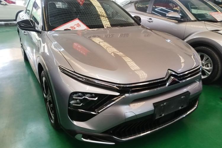 Used Citroen C5 X 2021 1.6T Enjoy the Extraordinary Front Right 45 Deg