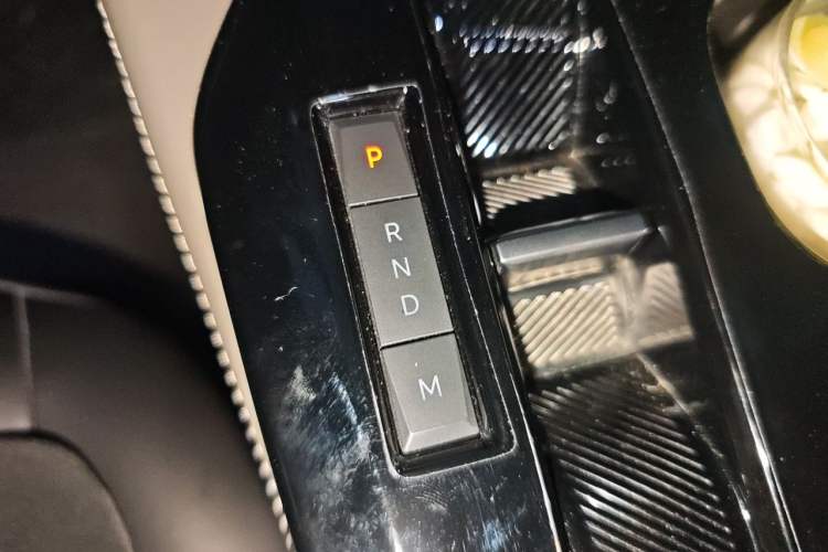 Used Citroen C5 X 2021 1.6T Enjoy the Extraordinary Gear Lever