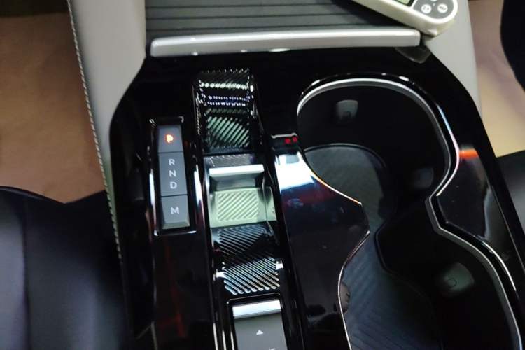 Used Citroen C5 X 2021 1.6T Enjoy the Extraordinary Gear Lever