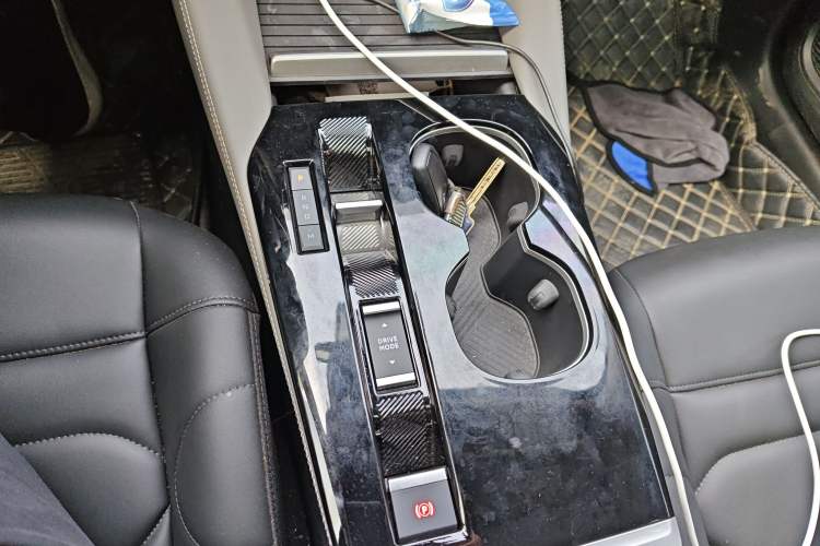 Used Citroen C5 X 2021 1.6T Enjoy the Extraordinary Gear Lever