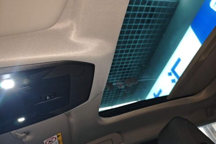 Used Citroen C5 X 2021 1.6T Flagship Edition Headliner