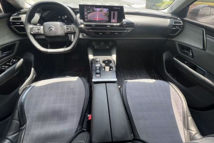 Used Citroen C5 X 2021 1.6T Impressive Edition Interior 2