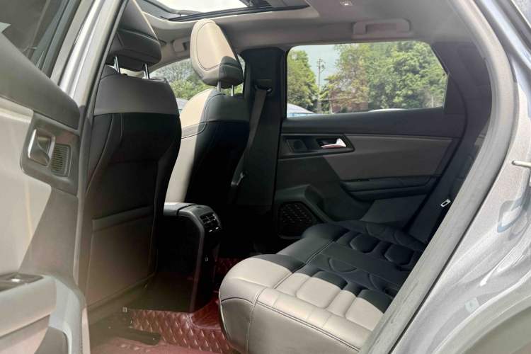 Used Citroen C5 X 2021 1.6T Enjoy the Extraordinary Interior 3