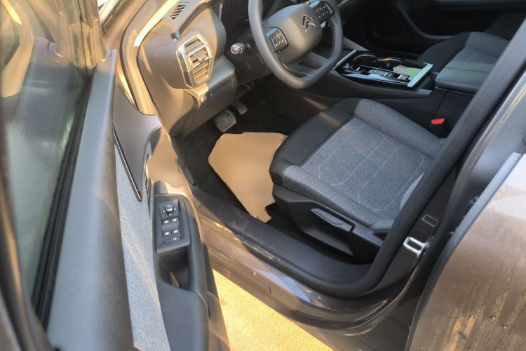 Used Citroen C5 X 2021 1.6T Enjoy the Extraordinary Interior 3