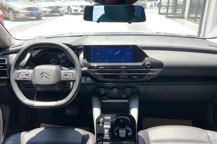 Used Citroen C5 X 2021 1.6T Enjoy the Extraordinary Interior 7